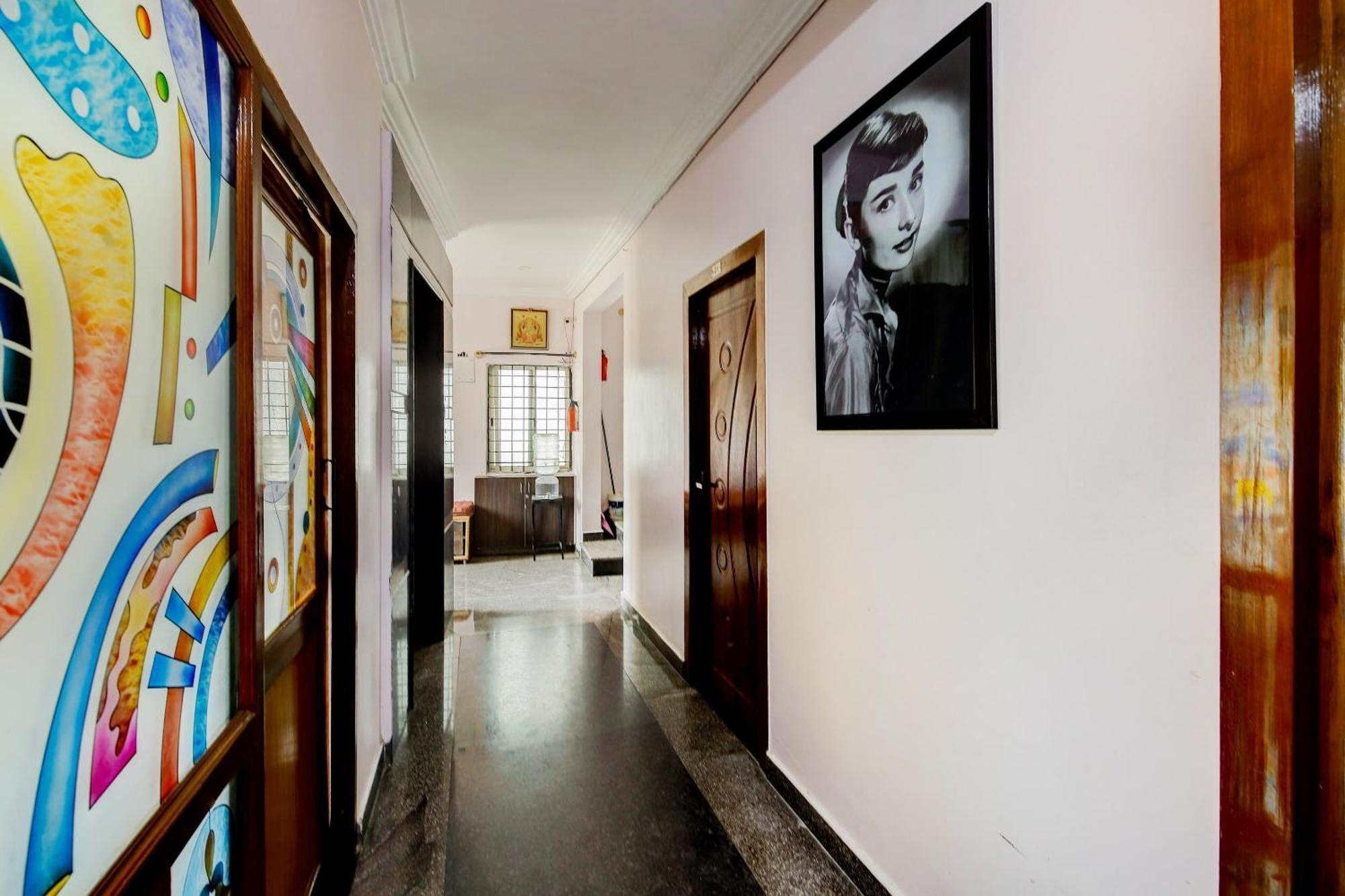 Hotel O Hotel Utsav Palace Bangalore Eksteriør billede