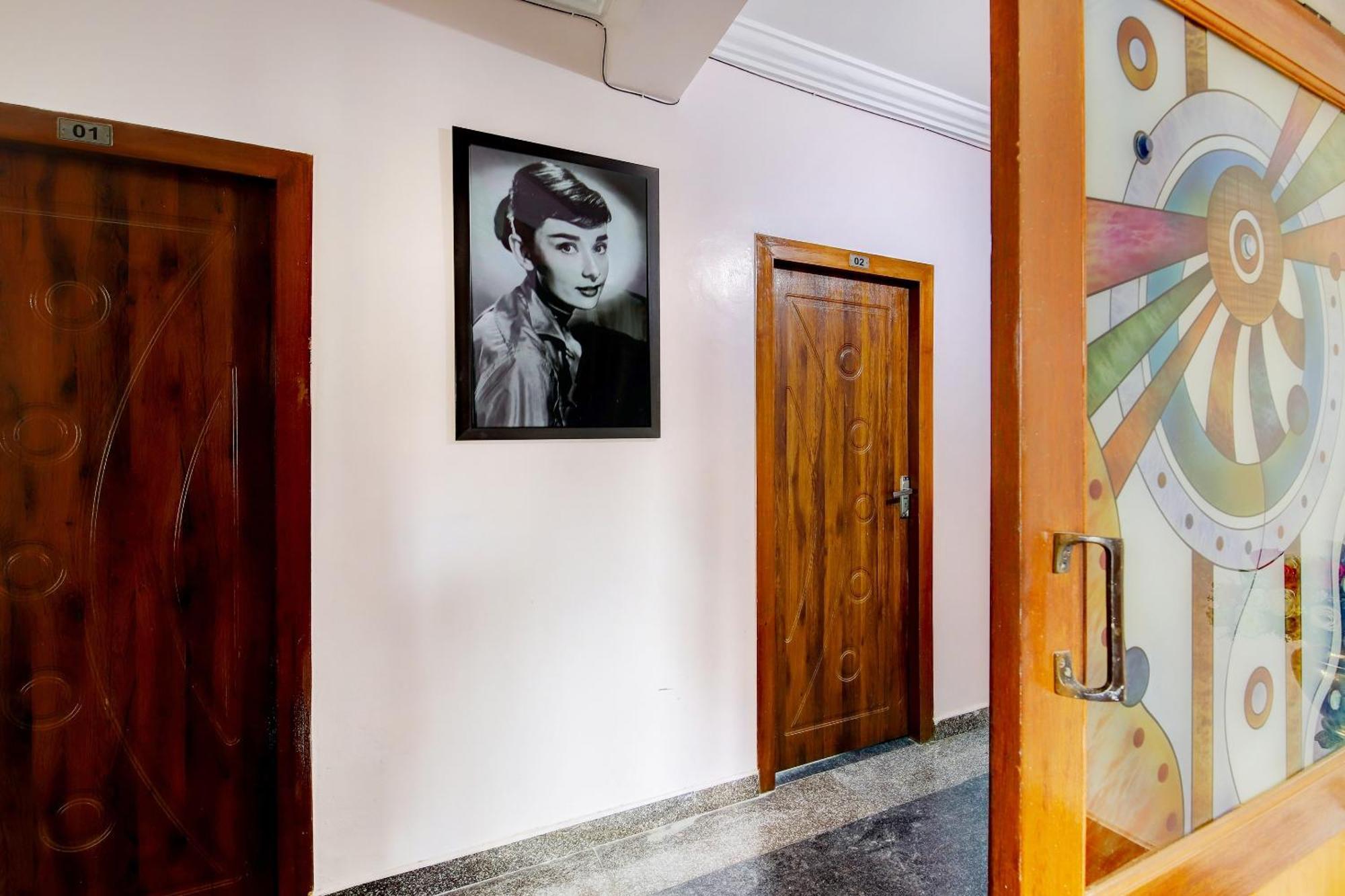 Hotel O Hotel Utsav Palace Bangalore Eksteriør billede